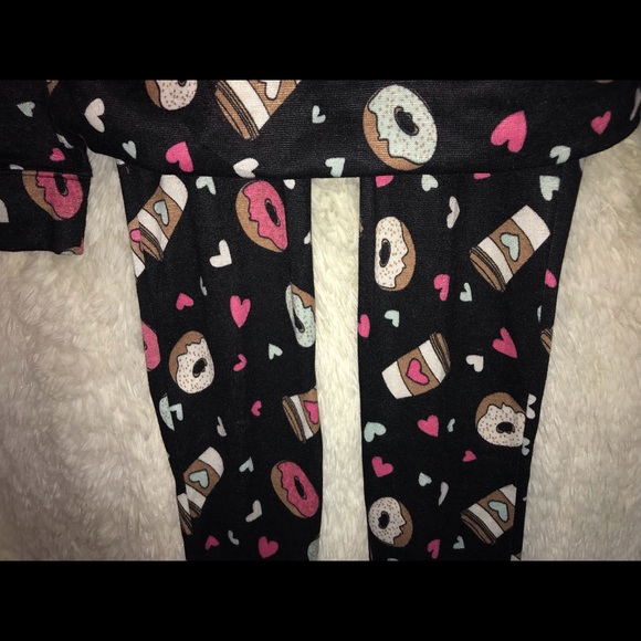 💥5/$25💥 Pjs..Donuts/Coffee/Hearts - Picture 4 of 9